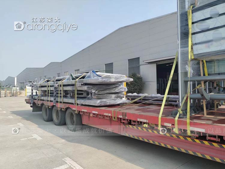 榮大智能候車(chē)亭為山東智慧出行注入新活力